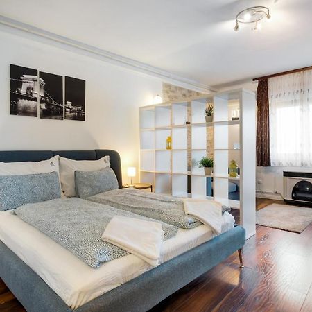 River View Apartment Budapest Bagian luar foto